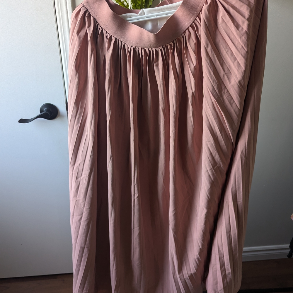 Stylish Pleated Blush Color Maxi Dress